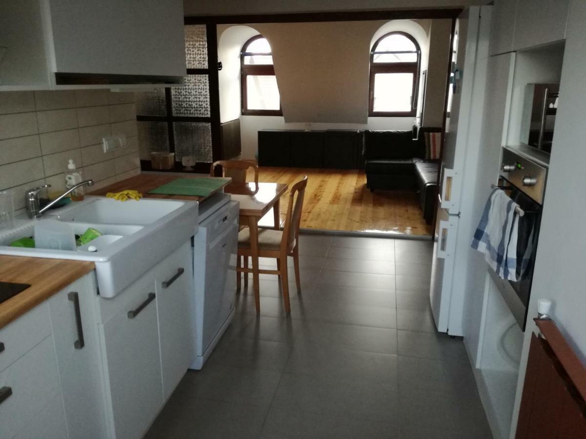 Aulich Apartman Miskolc Bagian luar foto